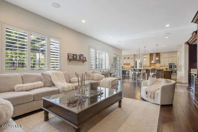 $2,300,000 | 11076 Vare Court, Moorpark, CA 93021