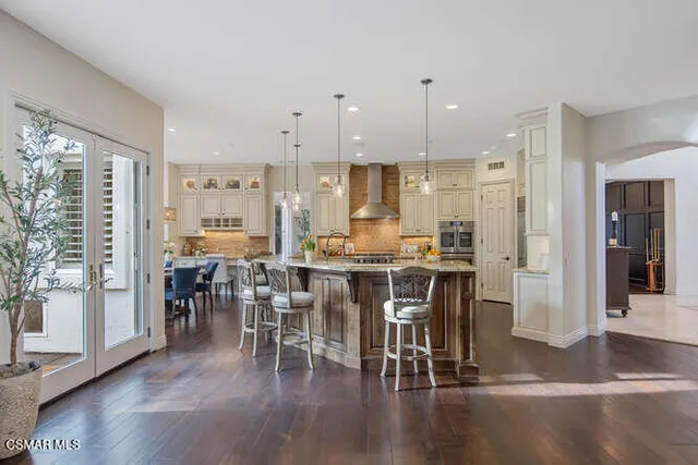 $2,300,000 | 11076 Vare Court, Moorpark, CA 93021