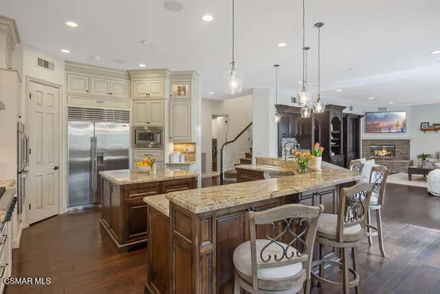 $2,300,000 | 11076 Vare Court, Moorpark, CA 93021