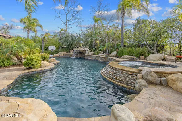 $2,300,000 | 11076 Vare Court, Moorpark, CA 93021