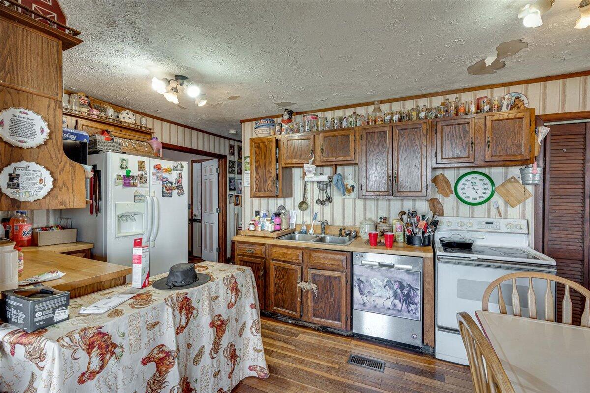 1617 Patton Road Signal Mountain, TN 37377 - Photo 24 of 86 24-1617 Patton Rd-9