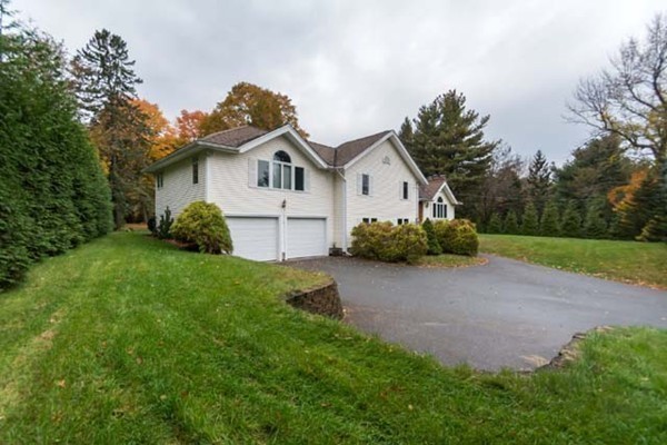 8 Greenwood Road Andover, MA 01810 - Photo 1 of 29 Gallery Image 1