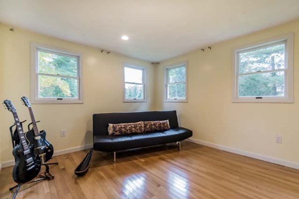 8 Greenwood Road Andover, MA 01810 - Photo 16 of 29 Gallery Image 16