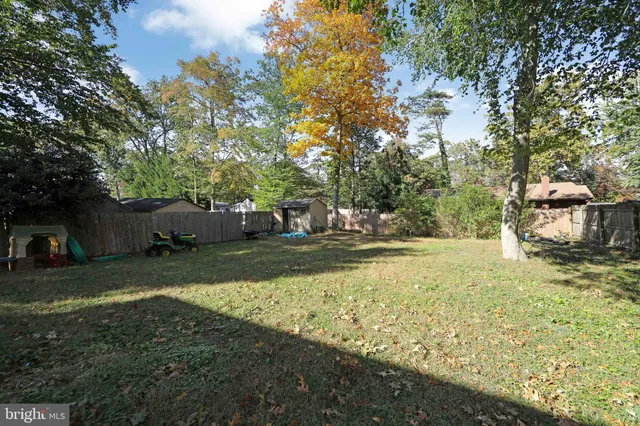 $567,500 | 11 Evergreen Road, Mount Laurel, NJ 08054