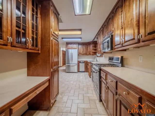 $550,000 | 803 Warr Avenue, Douglas, WY 82633