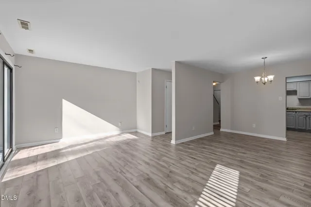 $225,000 | 250 South Estes Drive, Unit 101, Chapel Hill, NC 27514