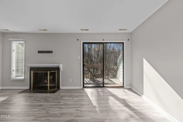 $225,000 | 250 South Estes Drive, Unit 101, Chapel Hill, NC 27514