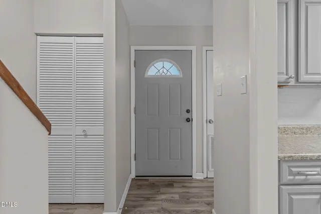 $225,000 | 250 South Estes Drive, Unit 101, Chapel Hill, NC 27514