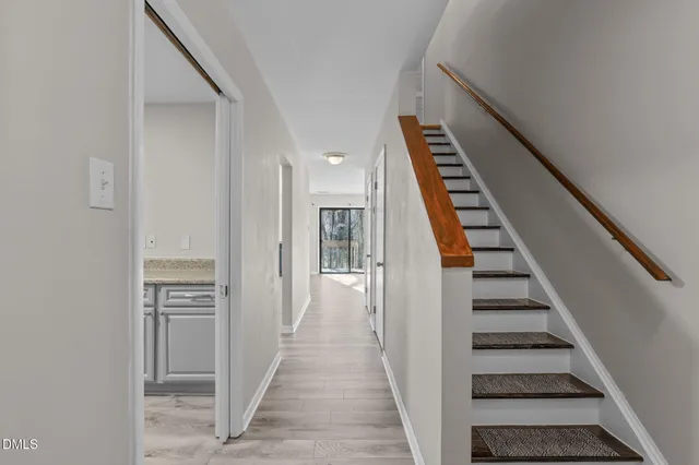 $225,000 | 250 South Estes Drive, Unit 101, Chapel Hill, NC 27514