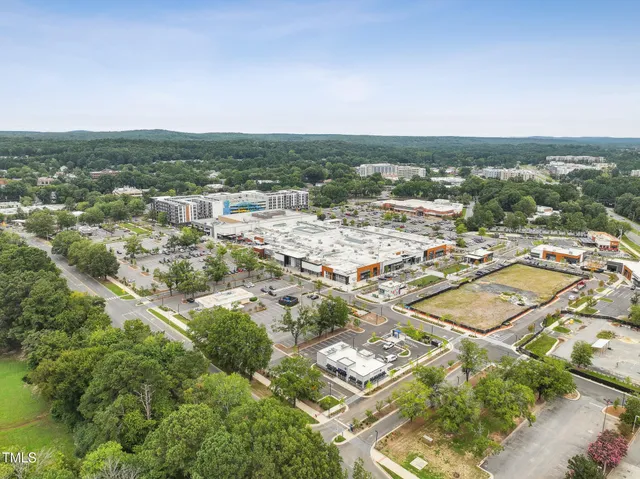 $225,000 | 250 South Estes Drive, Unit 101, Chapel Hill, NC 27514