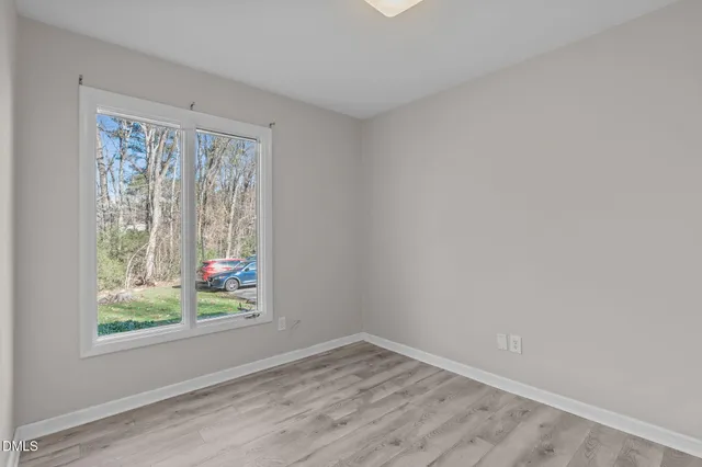 $225,000 | 250 South Estes Drive, Unit 101, Chapel Hill, NC 27514