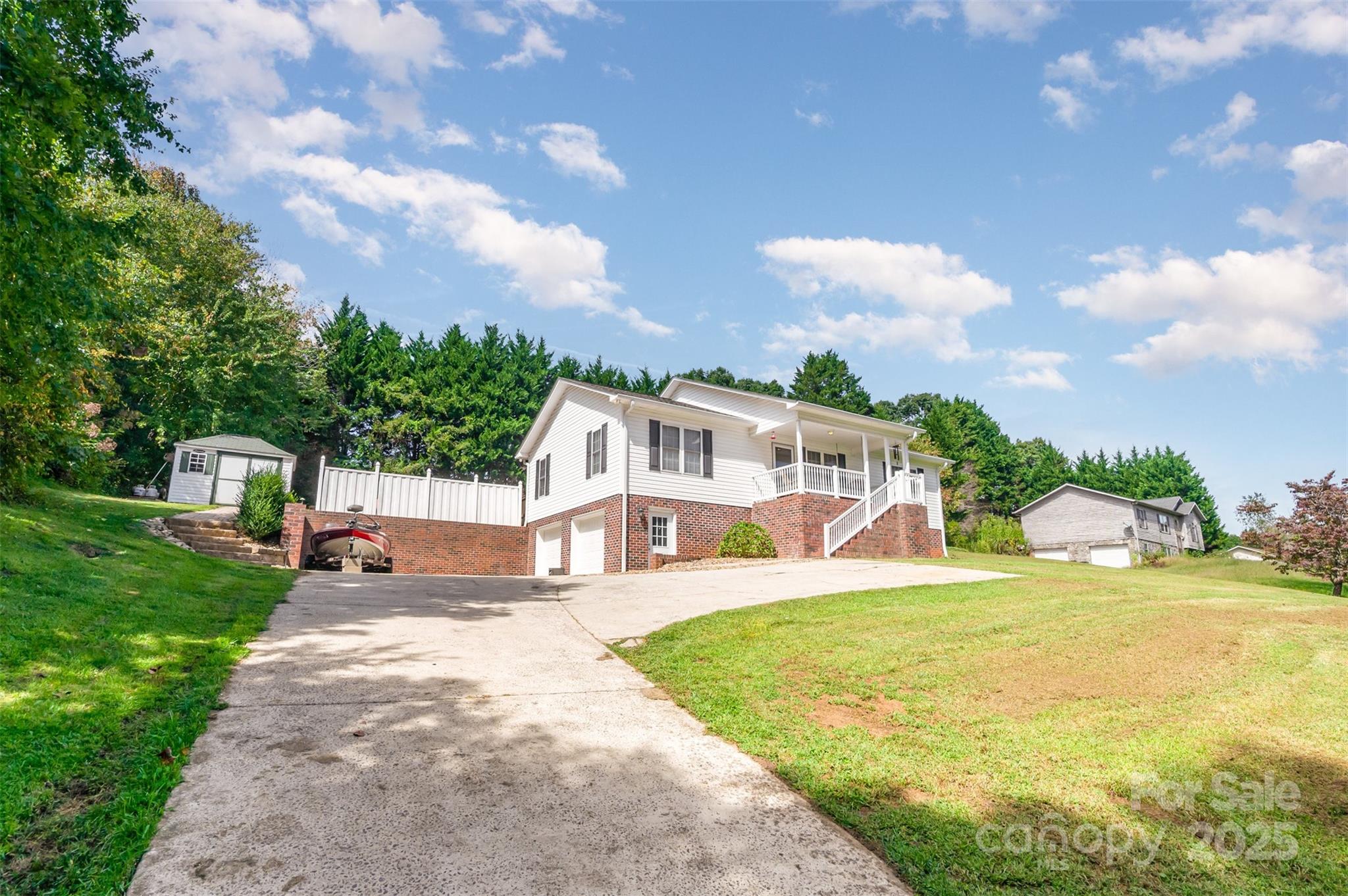 3231 Christie Road Hudson, NC 28638 - Photo 3 of 37