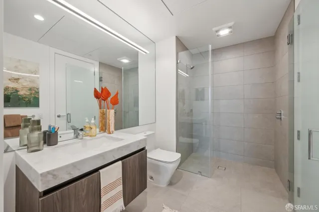 $3,990 | 1 Bristol Court, Unit 211, San Francisco, CA 94130