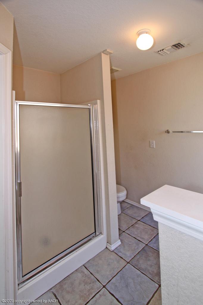 7002 Sheldon Road Amarillo, TX 79109 - Photo 11 of 14 Master Bath