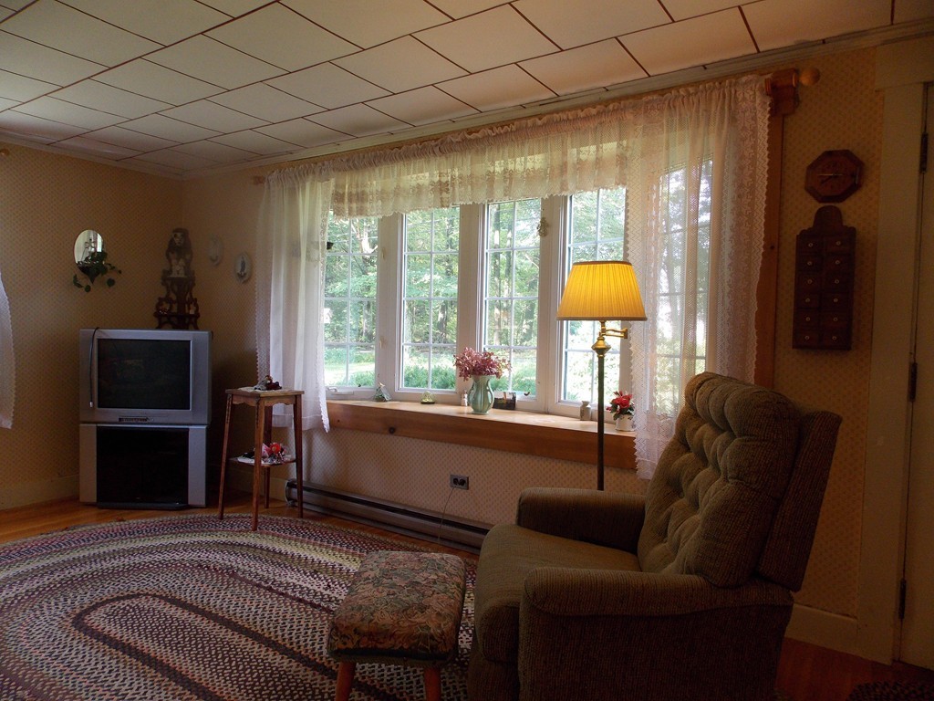 3 Ragged Hill Road Hubbardston, MA 01452 - Photo 3 of 17 Gallery Image 3