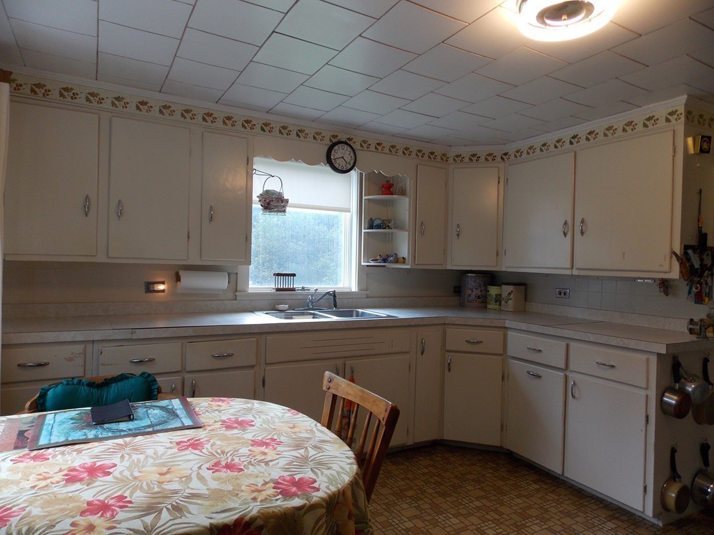 3 Ragged Hill Road Hubbardston, MA 01452 - Photo 9 of 17 Gallery Image 9