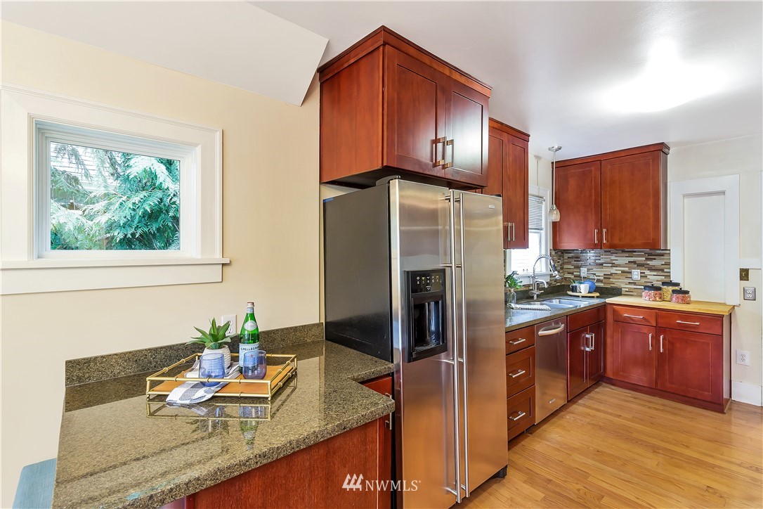 1128 North 76th Street Seattle, WA 98103 - Photo 12 of 35 Gallery Image 12