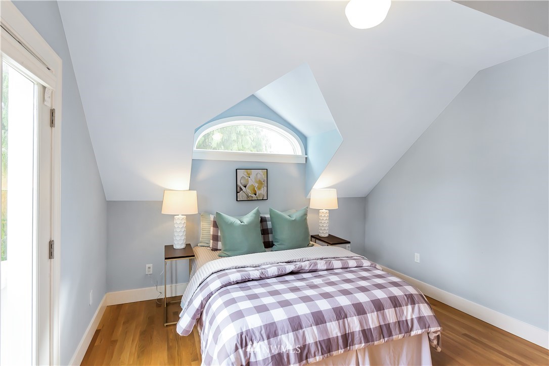 1128 North 76th Street Seattle, WA 98103 - Photo 25 of 35 Gallery Image 25