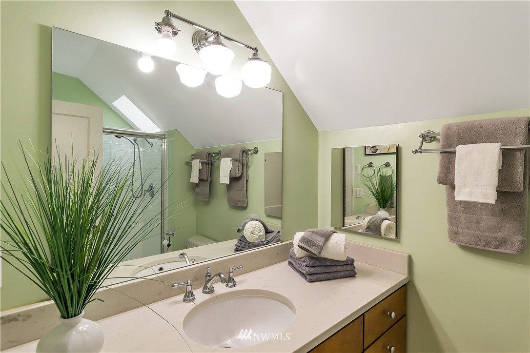 1128 North 76th Street Seattle, WA 98103 - Photo 28 of 35 Gallery Image 28