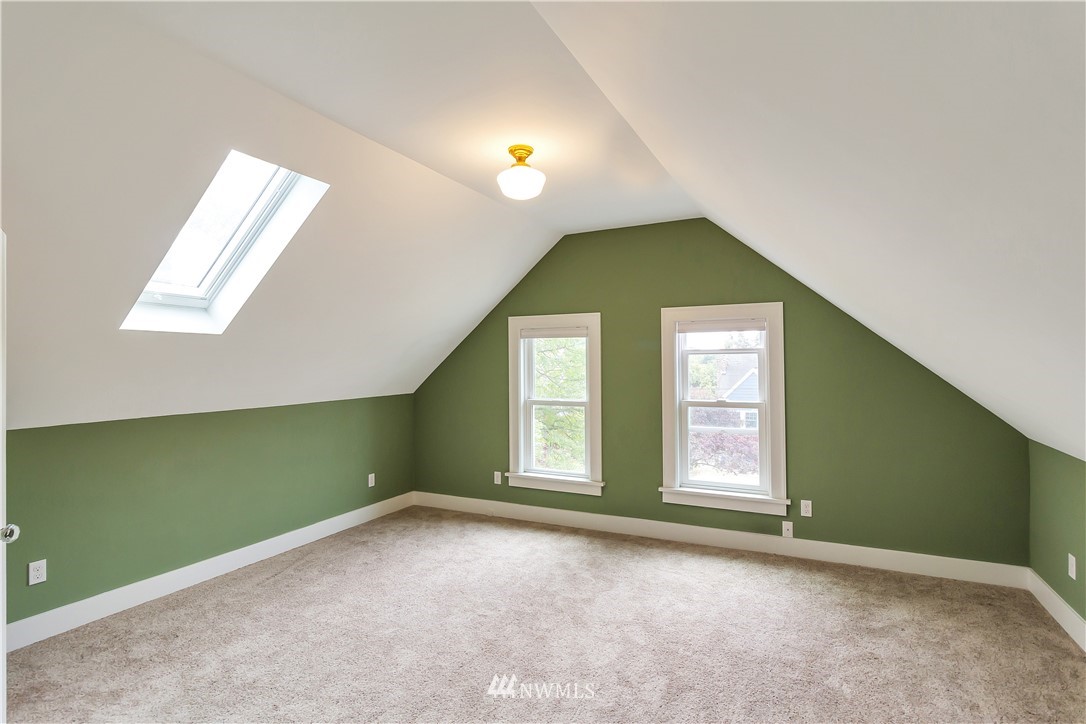 1128 North 76th Street Seattle, WA 98103 - Photo 29 of 35 Gallery Image 29