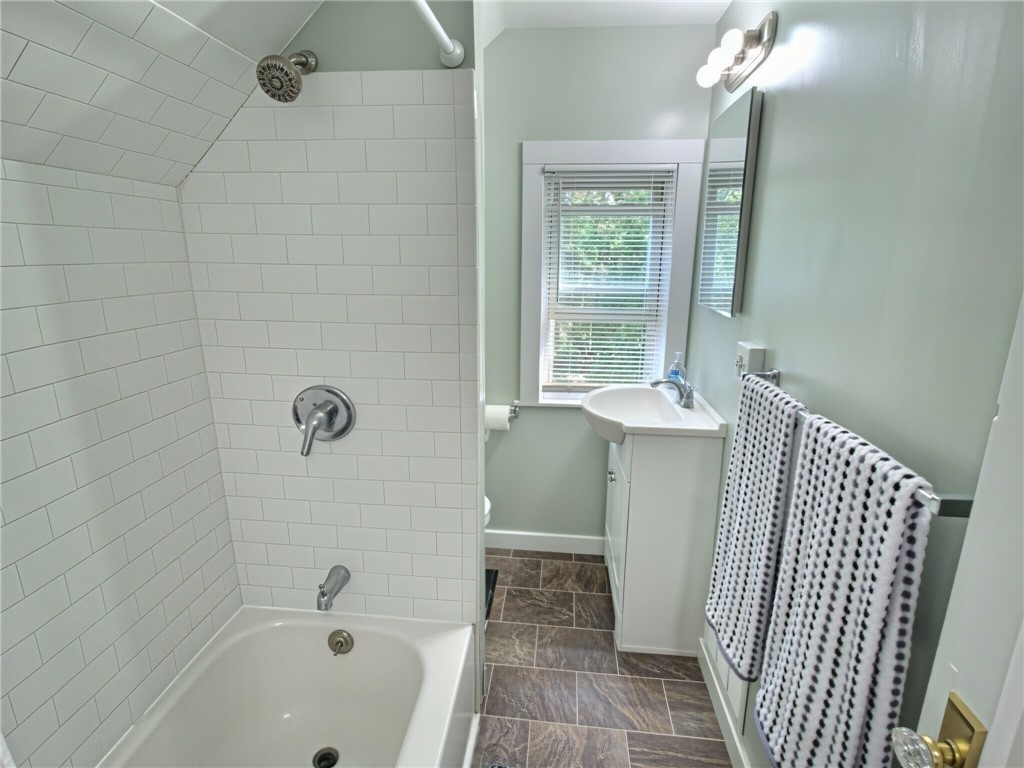 14 Utica Place Rochester, NY 14608 - Photo 15 of 20 Gallery Image 15