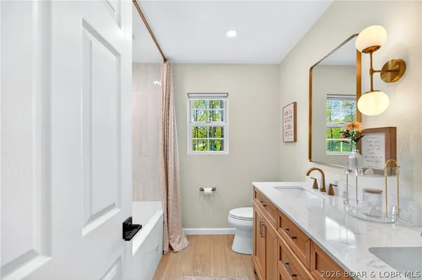 $559,000 | 11 Madison Lane, Kaiser, MO 65047