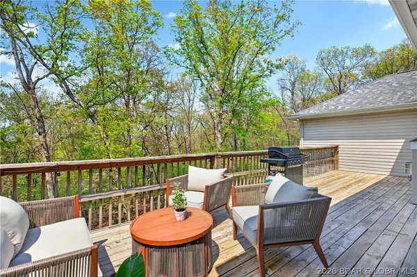 $559,000 | 11 Madison Lane, Kaiser, MO 65047