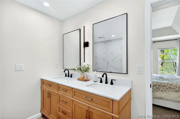 $559,000 | 11 Madison Lane, Kaiser, MO 65047