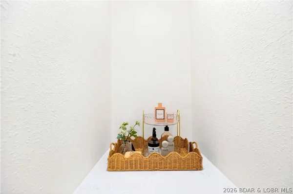 $559,000 | 11 Madison Lane, Kaiser, MO 65047