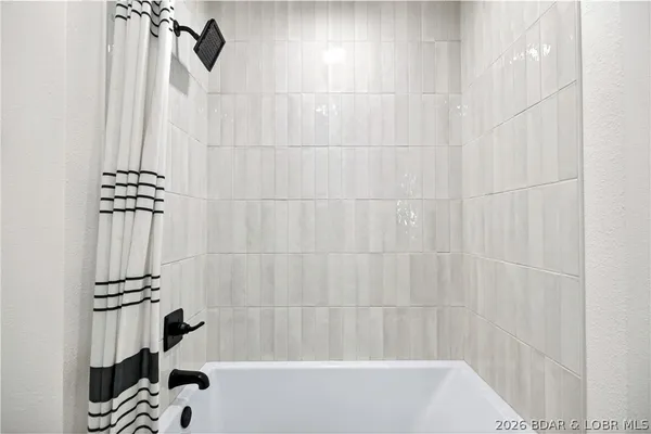 $559,000 | 11 Madison Lane, Kaiser, MO 65047