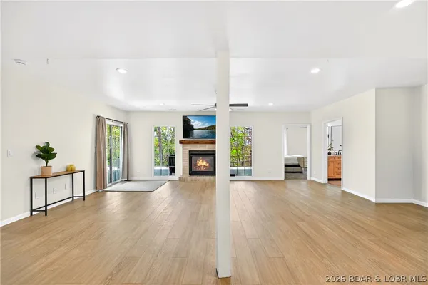 $559,000 | 11 Madison Lane, Kaiser, MO 65047