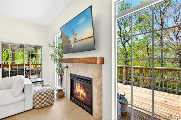 $559,000 | 11 Madison Lane, Kaiser, MO 65047