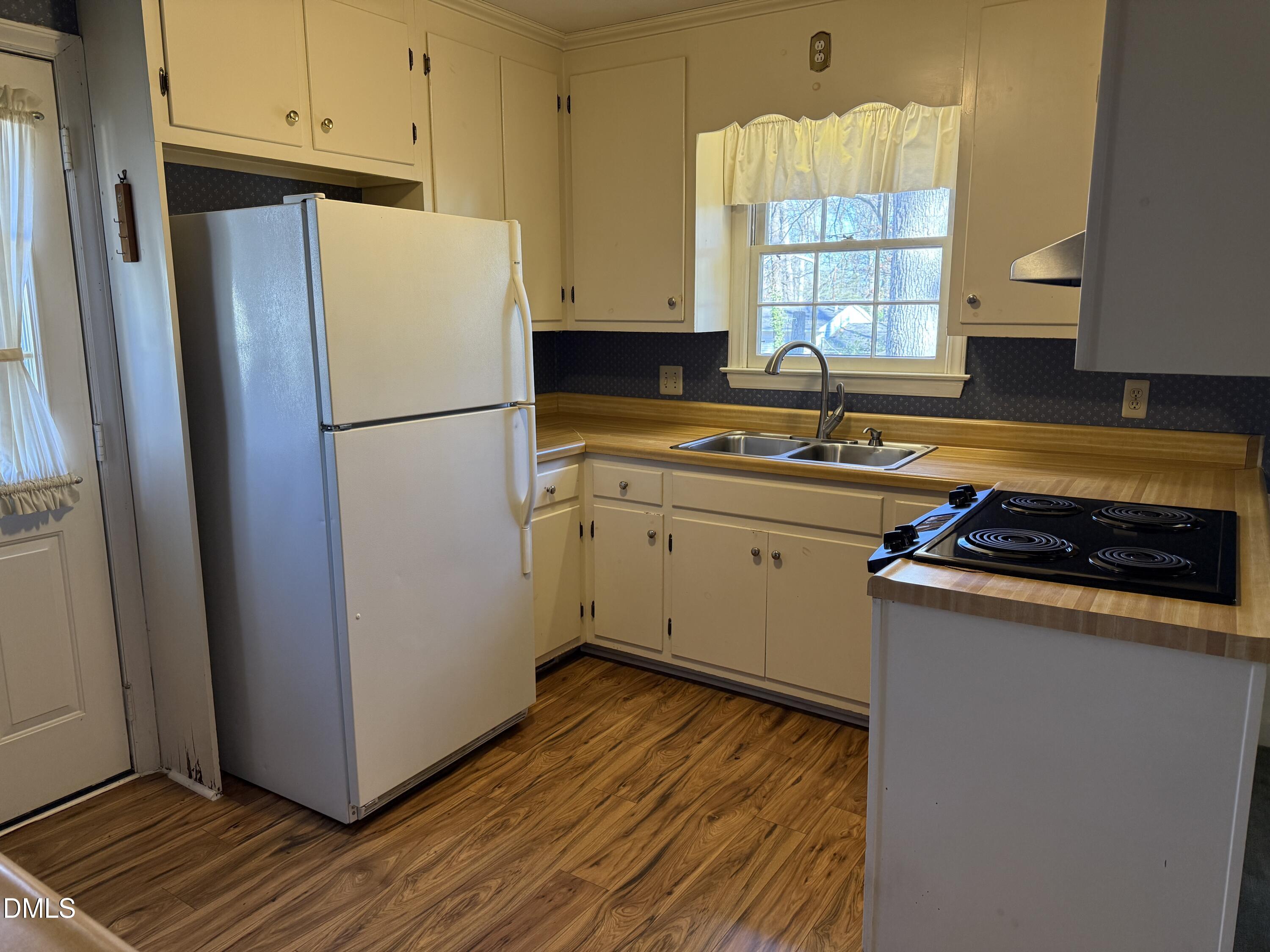 3128 Ward Road Raleigh, NC 27604 - Photo 5 of 26 IMG_1468