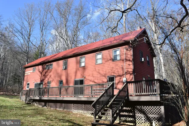 $279,000 | 1417 Mountainside Road, Berkeley Springs, WV 25411