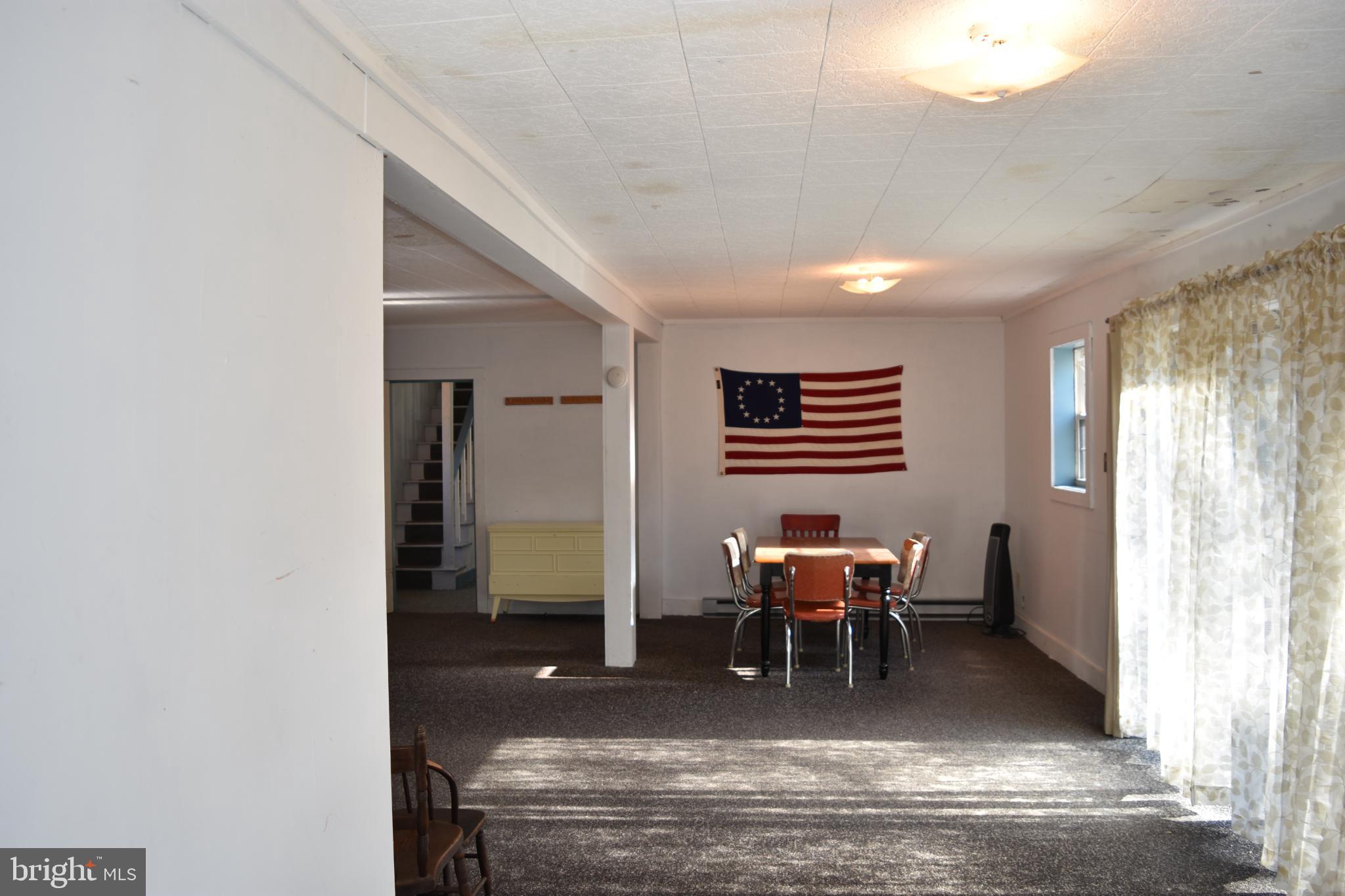 1417 Mountainside Road Berkeley Springs, WV 25411 - Photo 24 of 76 Spacious room with vintage charm and history.