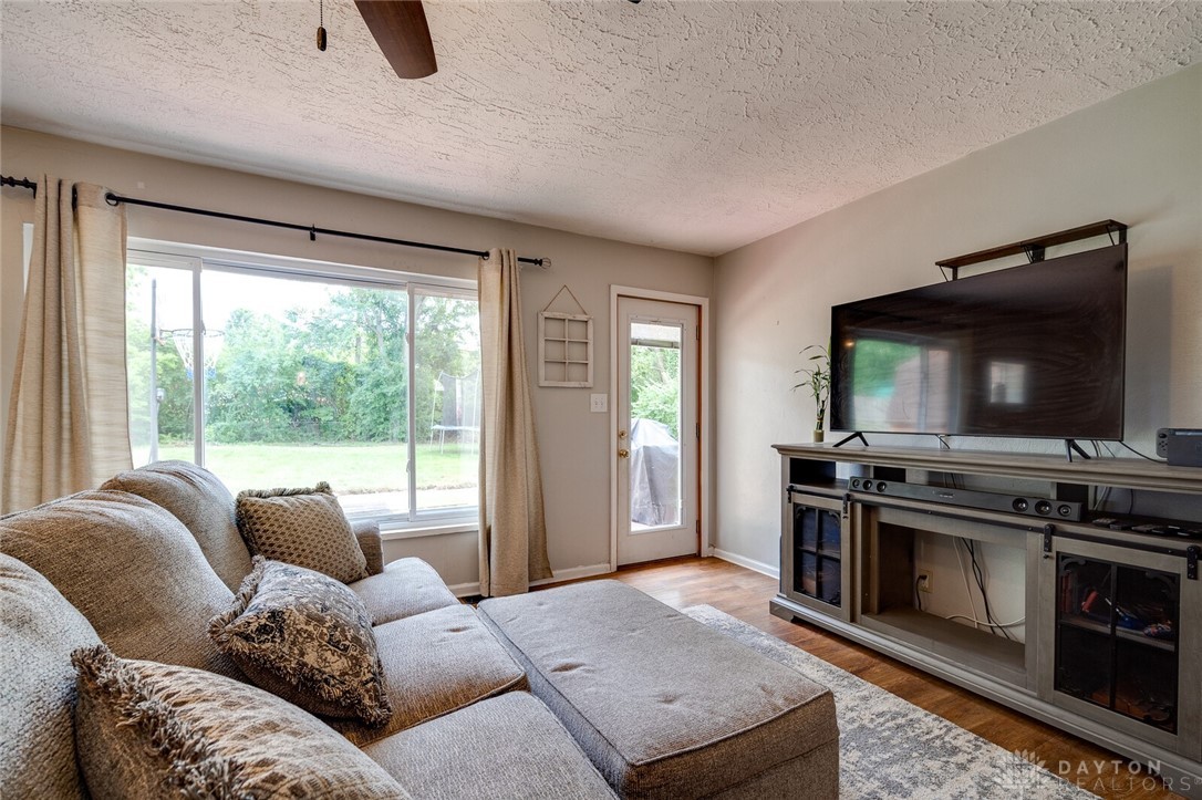 626 Brookfield Road Kettering, OH 45429 - Photo 7 of 29 Gallery Image 7