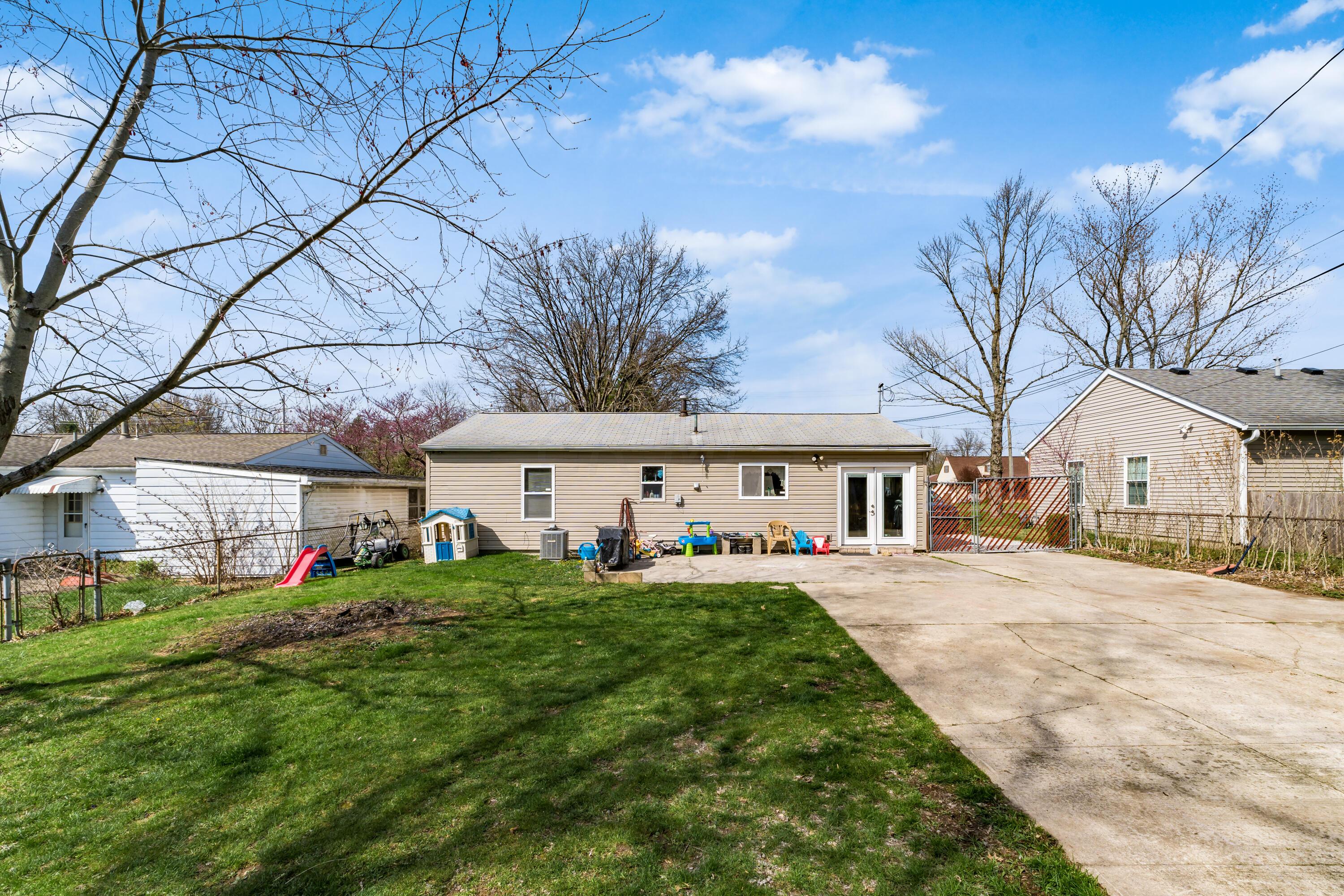 7363 Rodebaugh Road Reynoldsburg, OH 43068 - Photo 10 of 32 S_-_7363_Rodebaugh_Rd_-_017