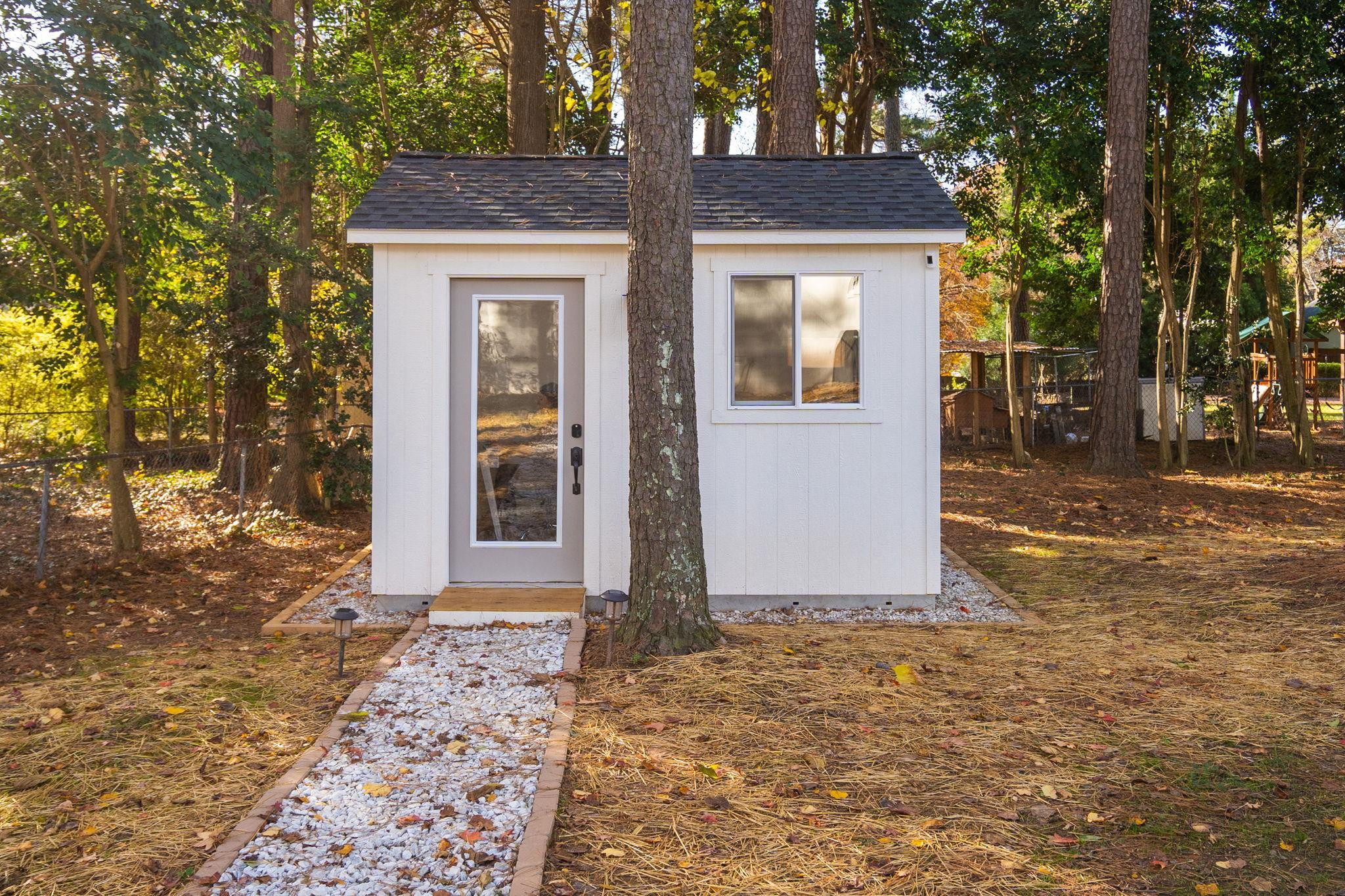 632 Duke Drive Raleigh, NC 27609 - Photo 19 of 26 Studio/Study/Office