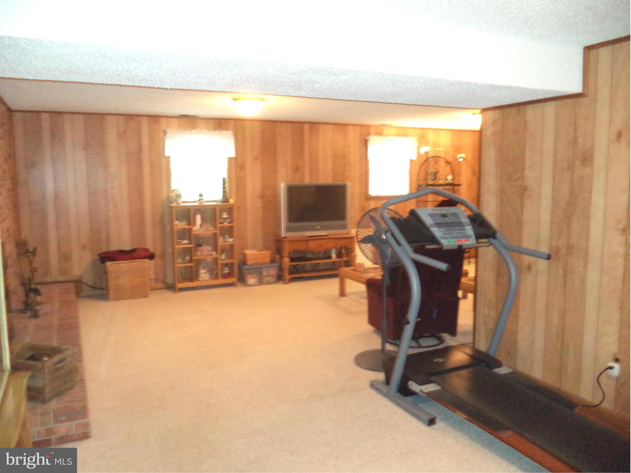 12312 North Keys Road Brandywine, MD 20613 - Photo 22 of 30 Family Room