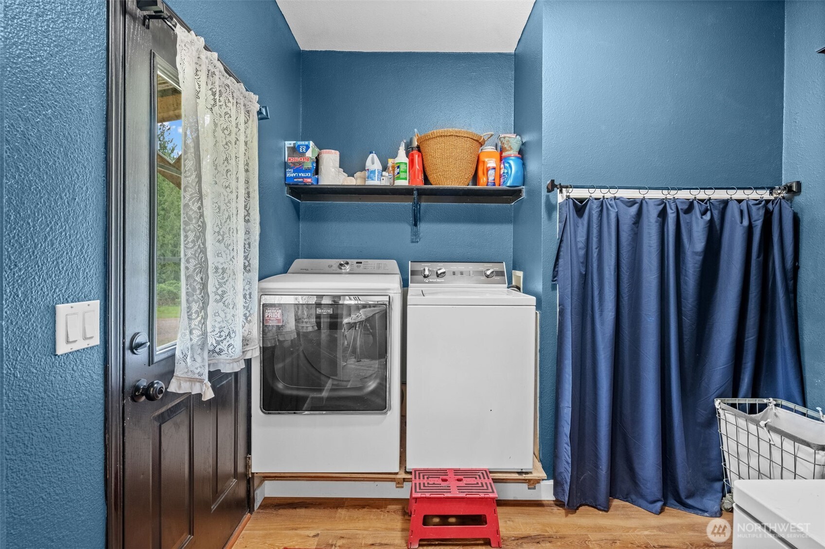 1998 Northwest Luoto Road Poulsbo, WA 98370 - Photo 25 of 40 a utility room with dryer and washer