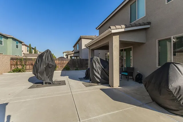 $518,000 | 3549 Taylor Lane, Clovis, CA 93619