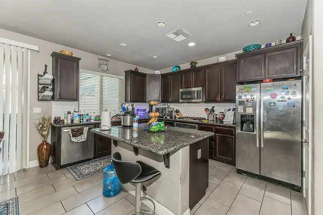 $518,000 | 3549 Taylor Lane, Clovis, CA 93619