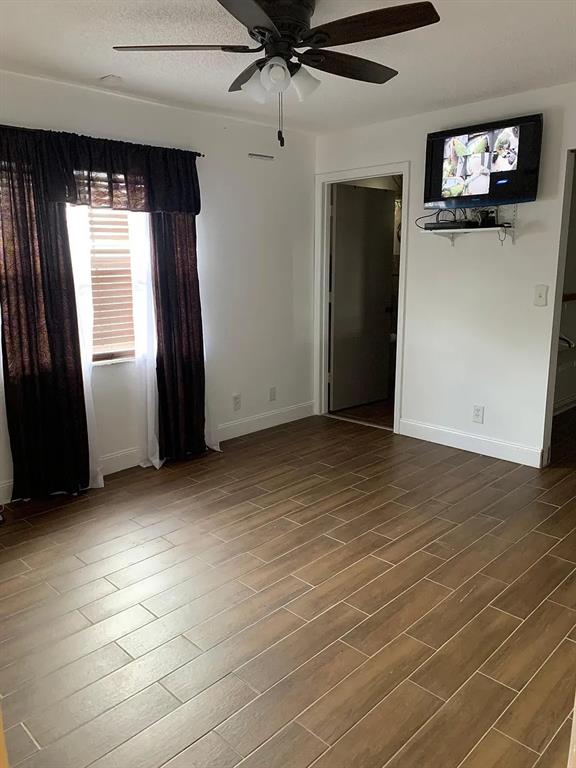 2643 West 28th Street Riviera Beach, FL 33404 - Photo 4 of 16