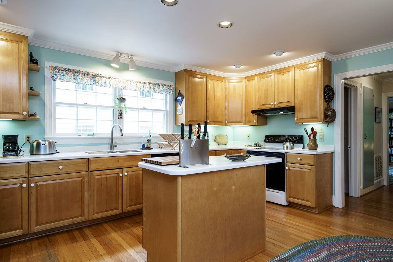2508 Beechridge Road Raleigh, NC 27608 - Photo 14 of 41 Photo 14