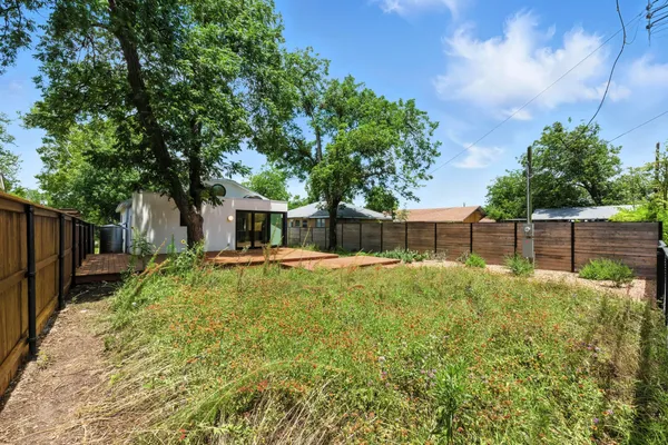 $4,000 | 5207 Avenue F, Austin, TX 78751