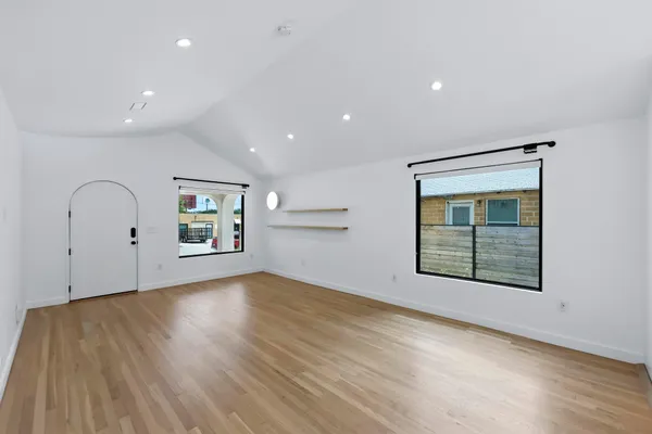 $4,000 | 5207 Avenue F, Austin, TX 78751