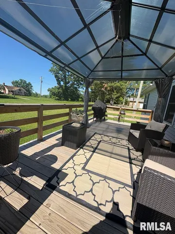 $137,000 | 17227 Number 9 Blacktop, West Frankfort, IL 62896