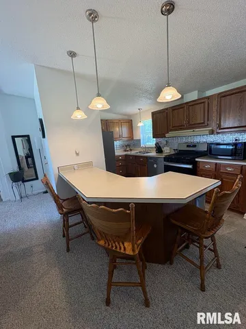 $137,000 | 17227 Number 9 Blacktop, West Frankfort, IL 62896