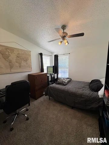 $137,000 | 17227 Number 9 Blacktop, West Frankfort, IL 62896