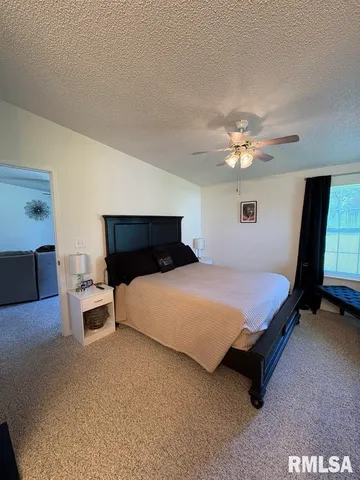 $137,000 | 17227 Number 9 Blacktop, West Frankfort, IL 62896